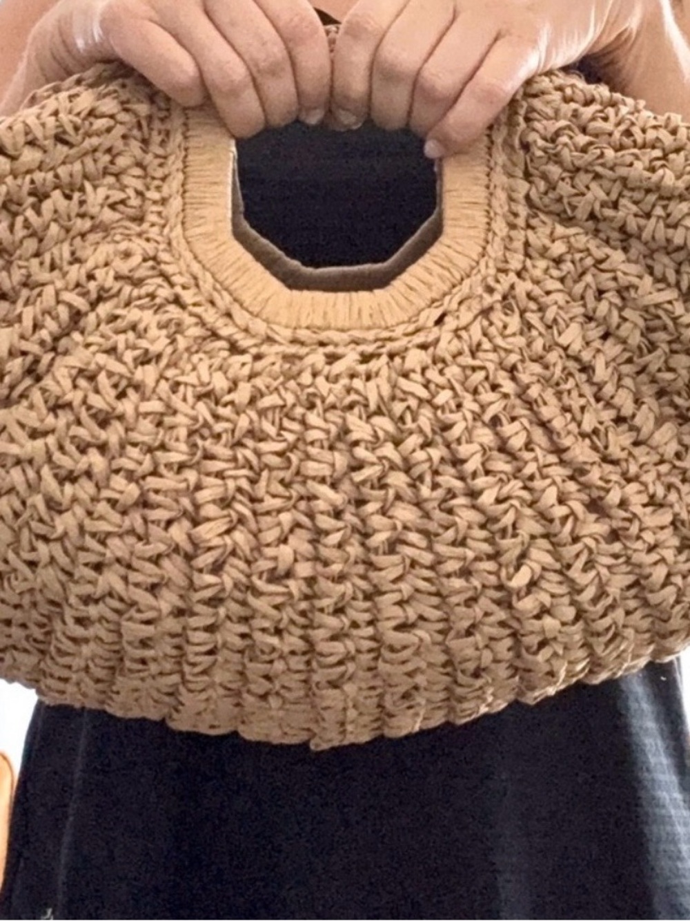 Handwoven Straw Tote Bag in a cool
Shape - Natural Like New - Picture 3 of 6